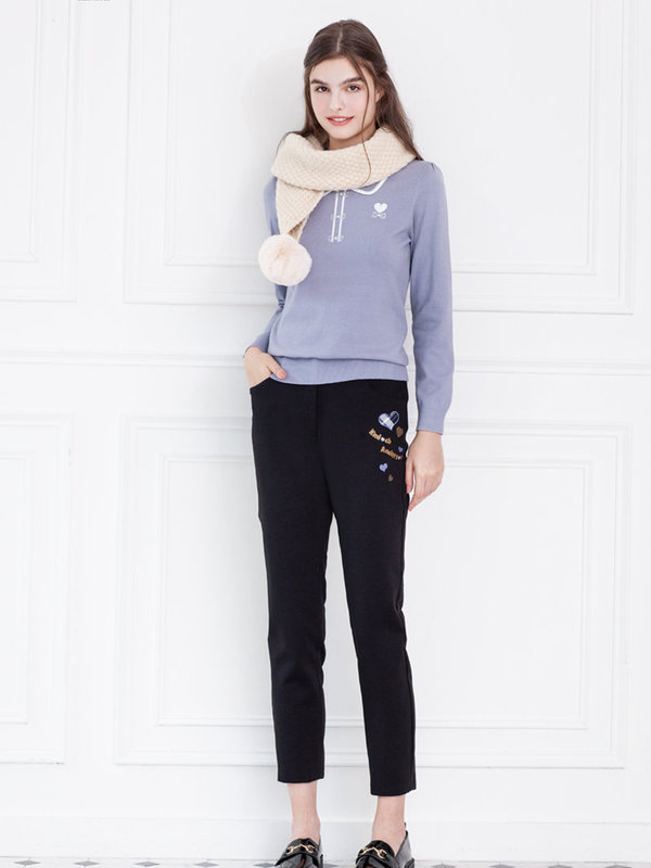 小圓領愛心蝴蝶結針織上衣